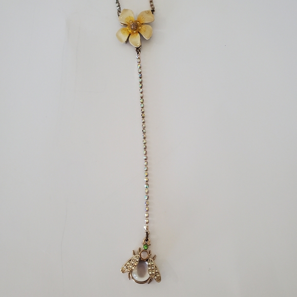 BETSEY JOHNSON Luminous Betsey Flower & Bug Y-Necklace Crystals on Gold Chain - Picture 11 of 15
